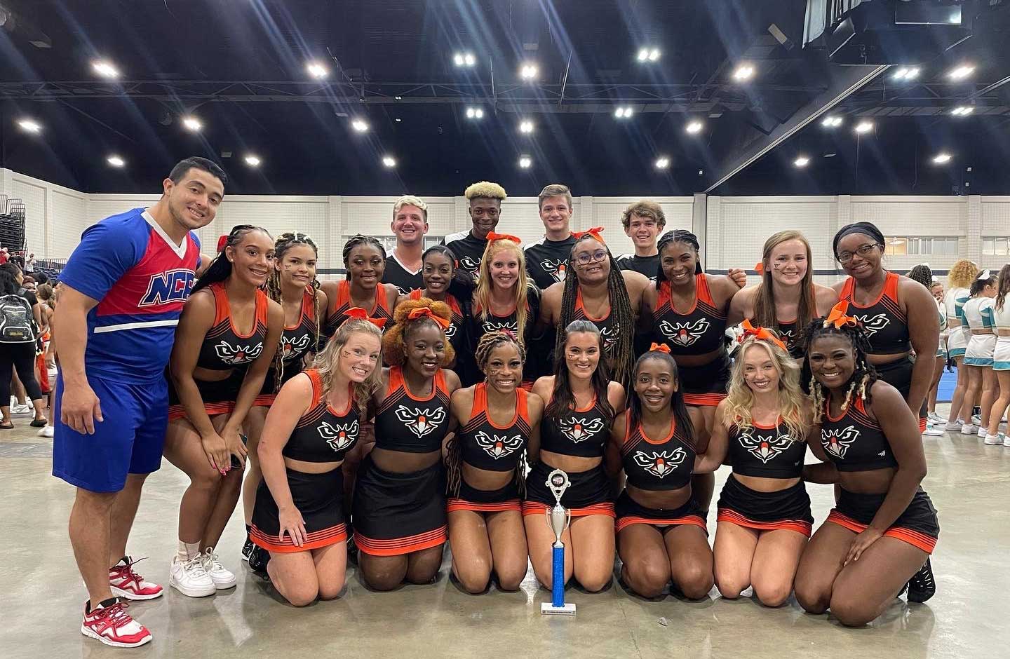 Warhawk Weekly 8-16: Campus Tour; AUM Cheer Honors - AUM